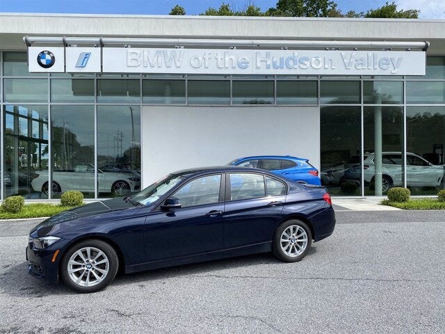 2017 BMW 3 Series 320i xDrive