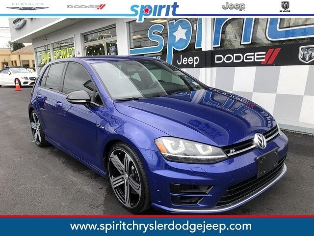 2015 Volkswagen Golf R 4-Door