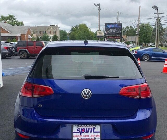 2015 Volkswagen Golf R 4-Door