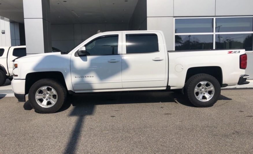 2018 Chevrolet Silverado LT 3GCUKREC2JG355378