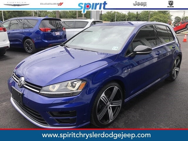 2015 Volkswagen Golf R 4-Door