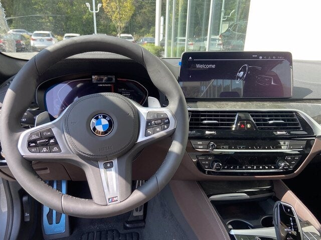 2021 BMW 5 Series M550i xDrive