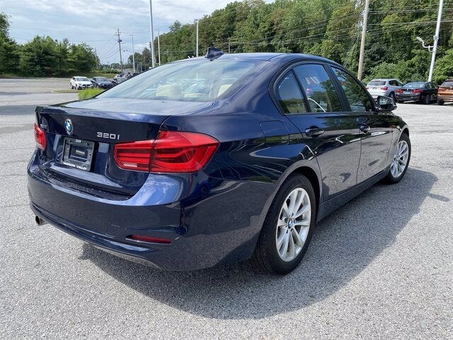 2017 BMW 3 Series 320i xDrive