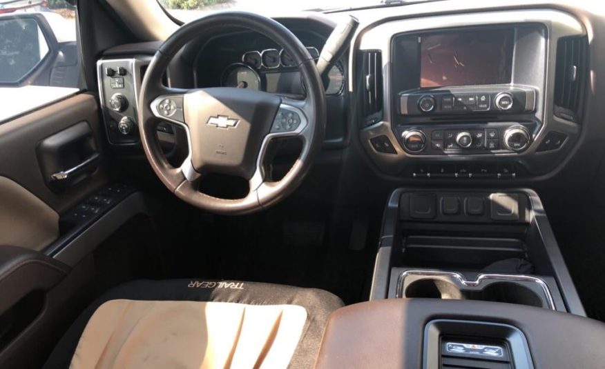 2018 Chevrolet Silverado LT 3GCUKREC2JG355378