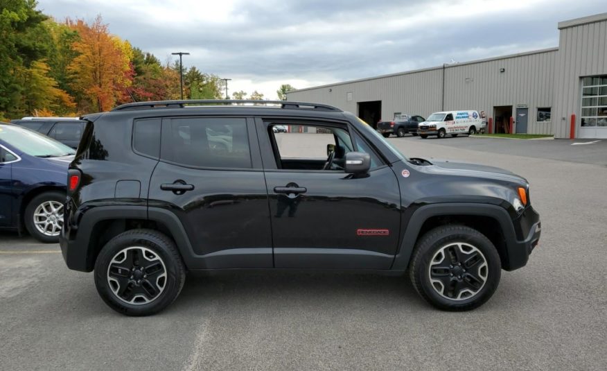 2016 Jeep Renegade 4WD 4dr Trailhawk