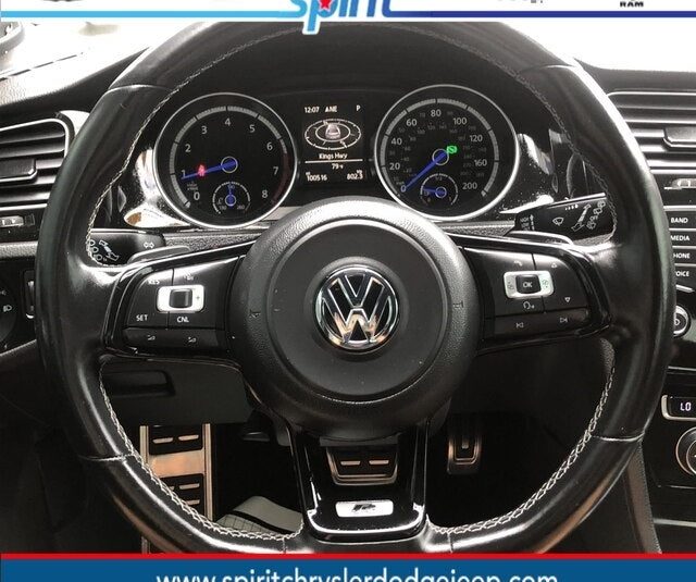 2015 Volkswagen Golf R 4-Door